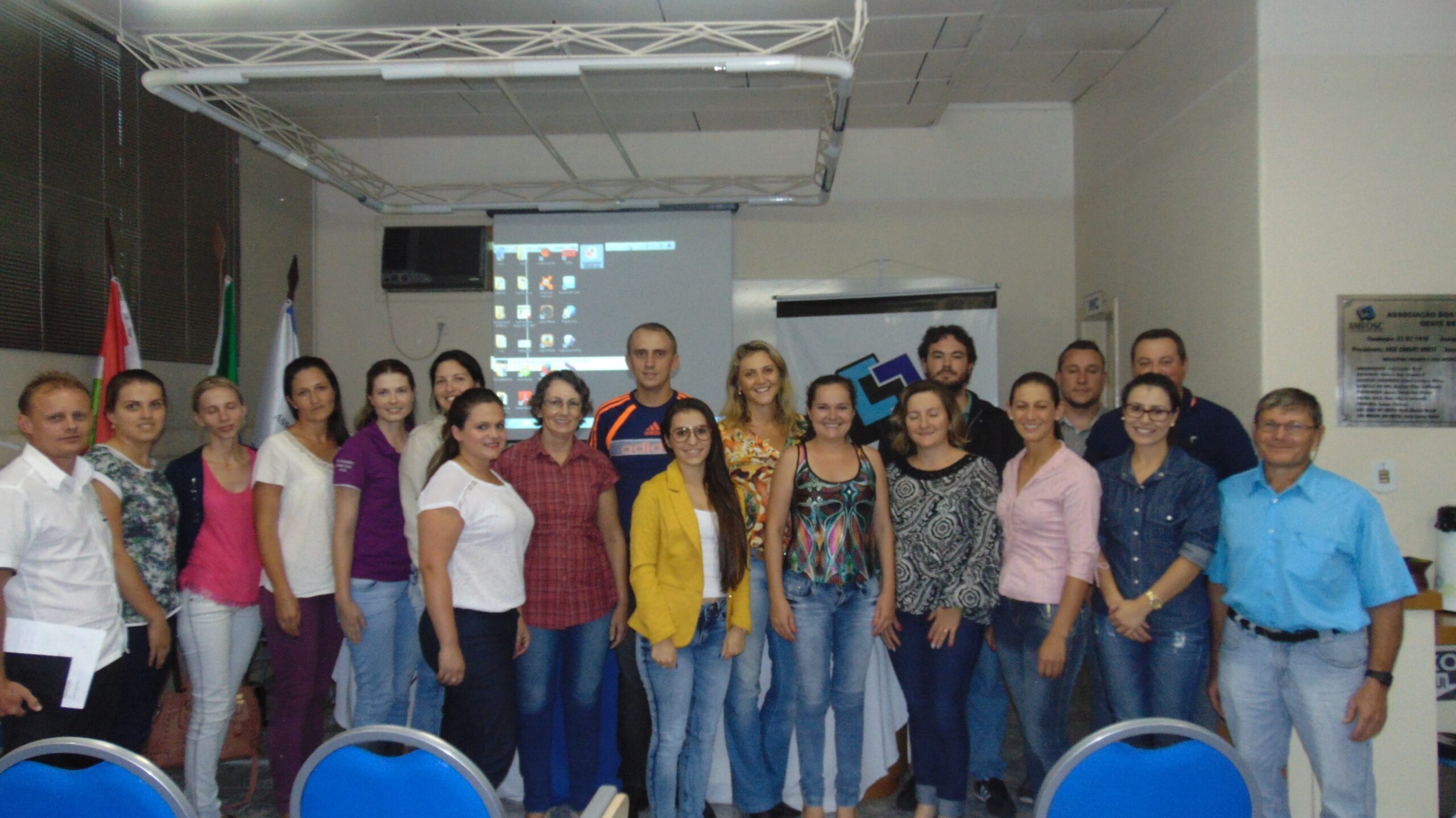 You are currently viewing Colegiado de Vigilância Sanitária da AMEOSC realiza reunião com palestras sobre o Sistema de Abastecimento de Água Rural e a Dengue