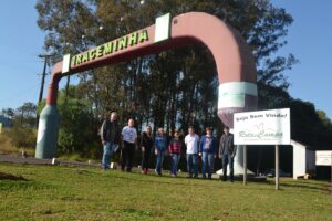 Read more about the article Colegiado de Cultura da AMEOSC participa de visita turística a Rota do Campo em Iraceminha