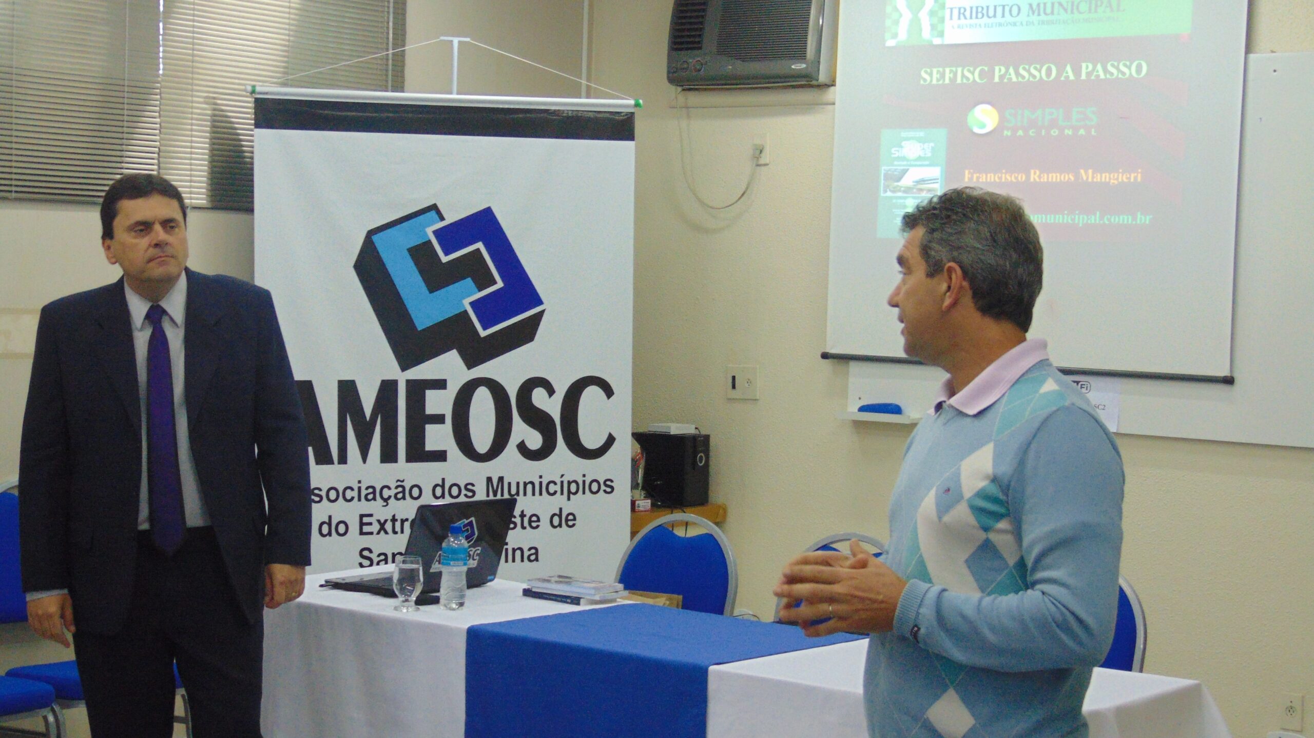 You are currently viewing AMEOSC promove curso para capacitar auditores fiscais sobre o SEFISC