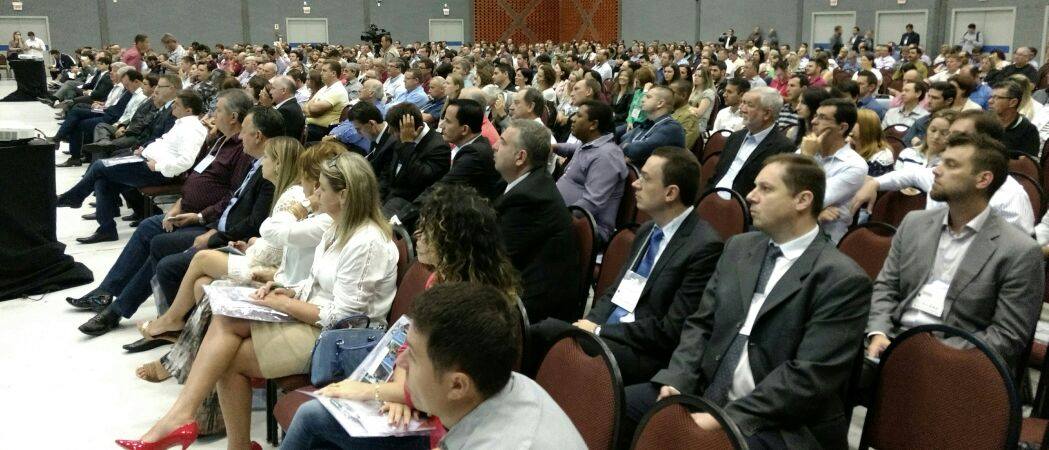 You are currently viewing Prefeitos e Servidores Municipais da Região da AMEOSC participam do XV Congresso Catarinense de Municípios