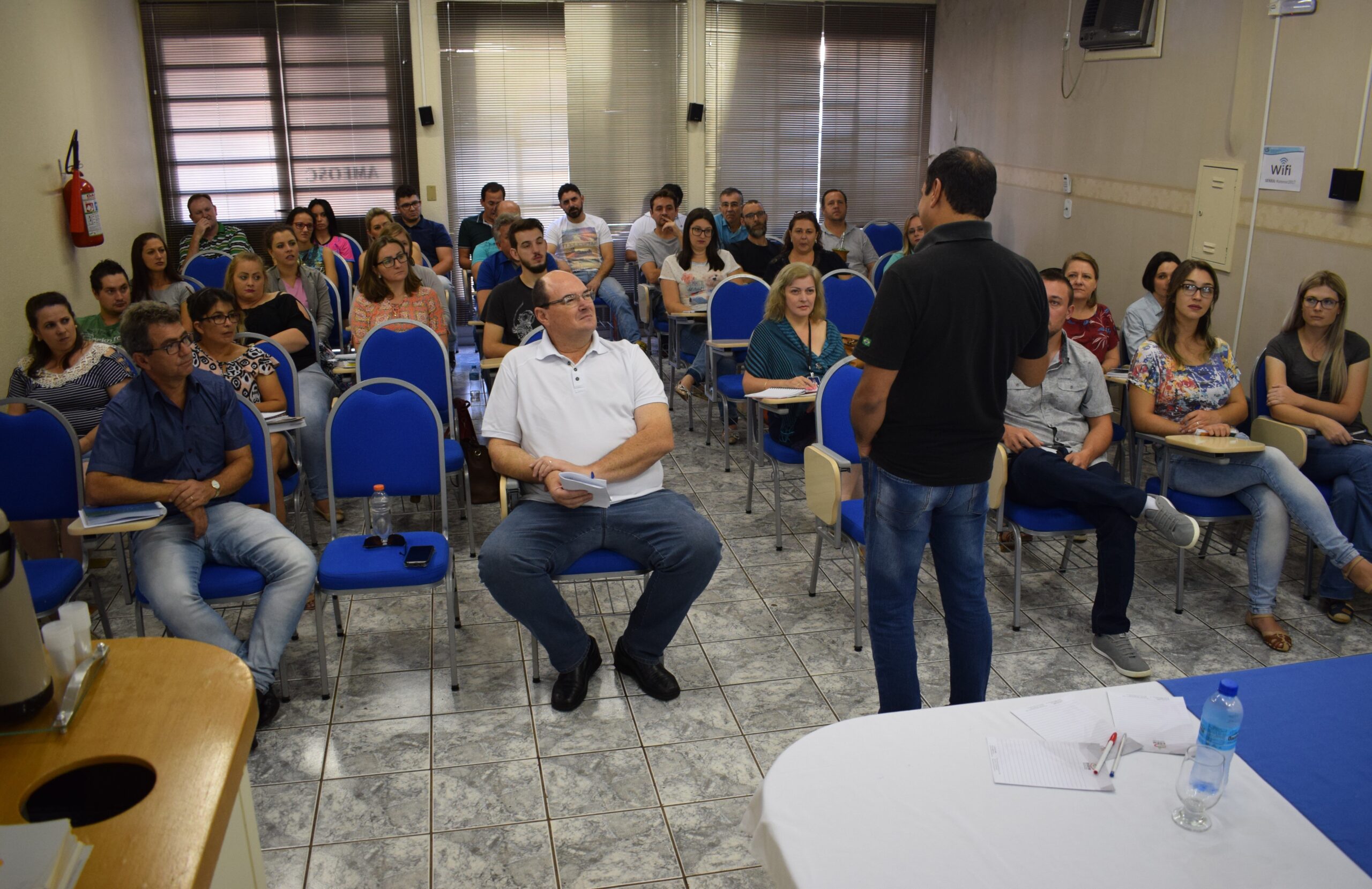 You are currently viewing Produção e comercialização de produtos lácteos é tema de reunião com agentes da Vigilância Sanitária