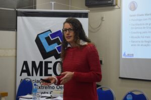 Read more about the article AMEOSC promove curso sobre avaliação de desempenho e estágio probatório