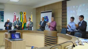 Read more about the article Projeto de Regionalização do Aeroporto de São Miguel do Oeste e Situação das rodovias na região foram pautas da Assembleia dos Prefeitos realizada pela AMEOSC em Cedro