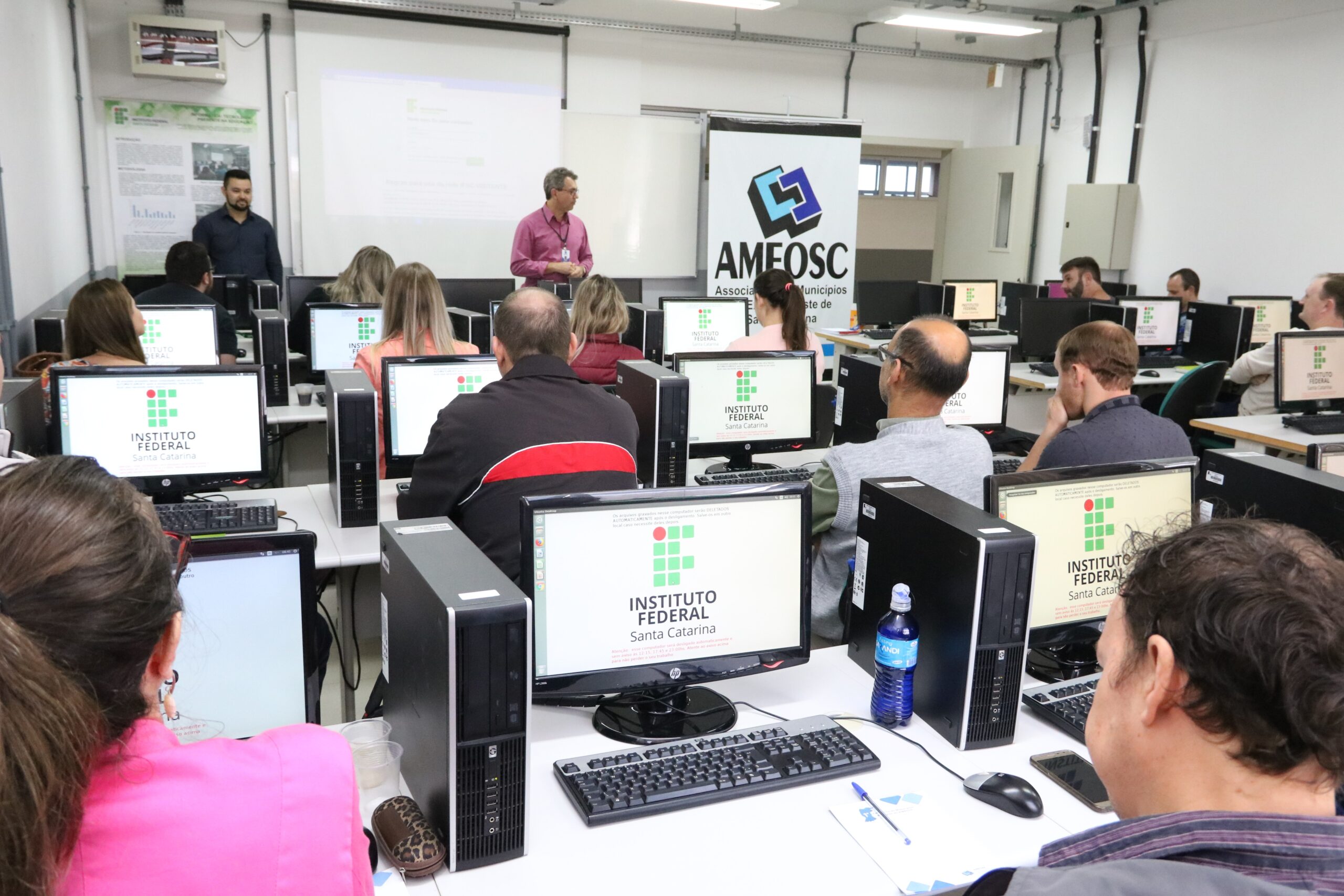 You are currently viewing Ameosc realiza curso de fiscalização moderna do Simples Nacional