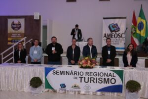 Read more about the article Seminário Regional do Turismo reúne representantes do Extremo-oeste