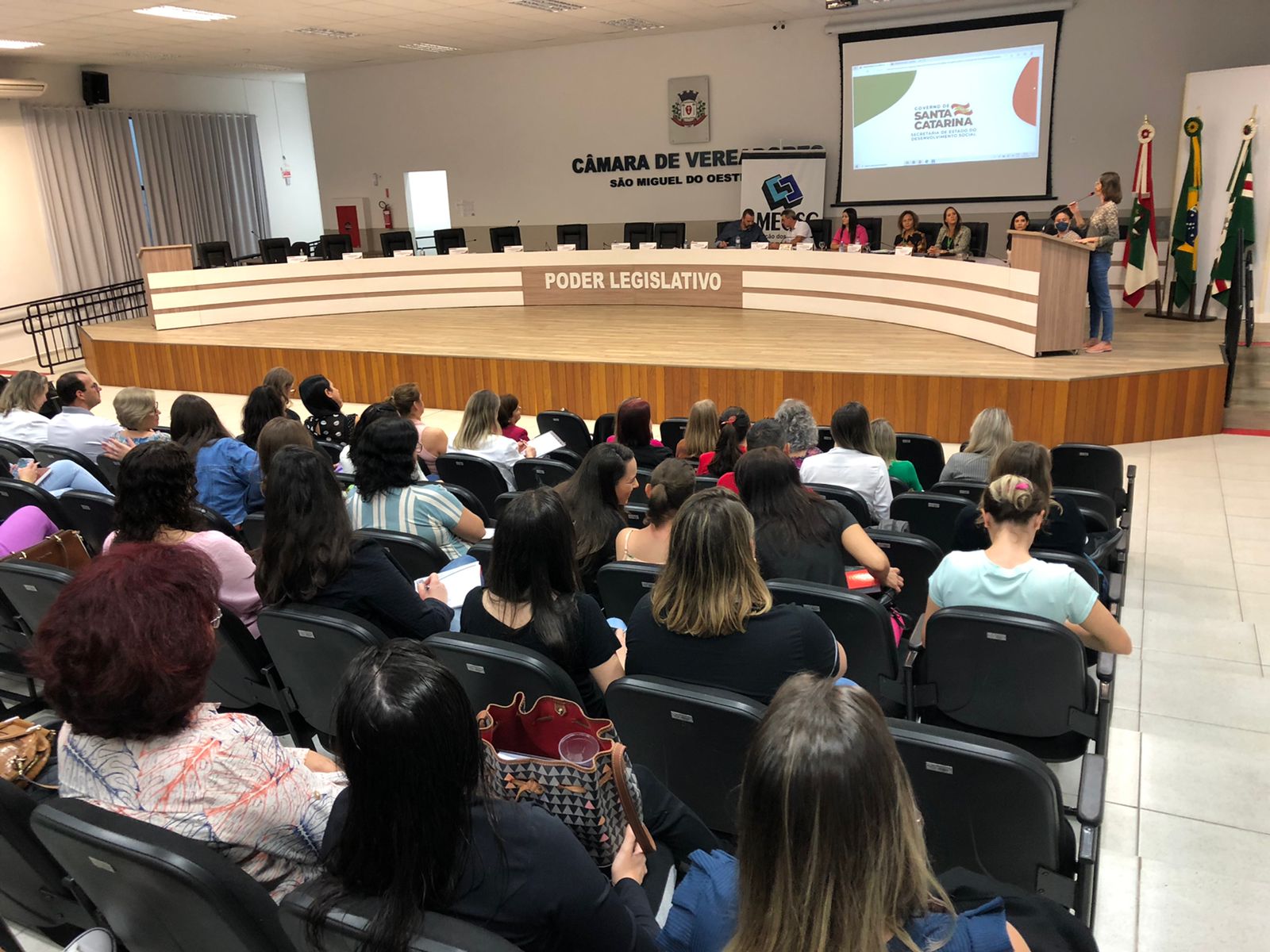 You are currently viewing Colegiado de Assistência social recebe técnicas do Estado e representante da ONU durante reunião