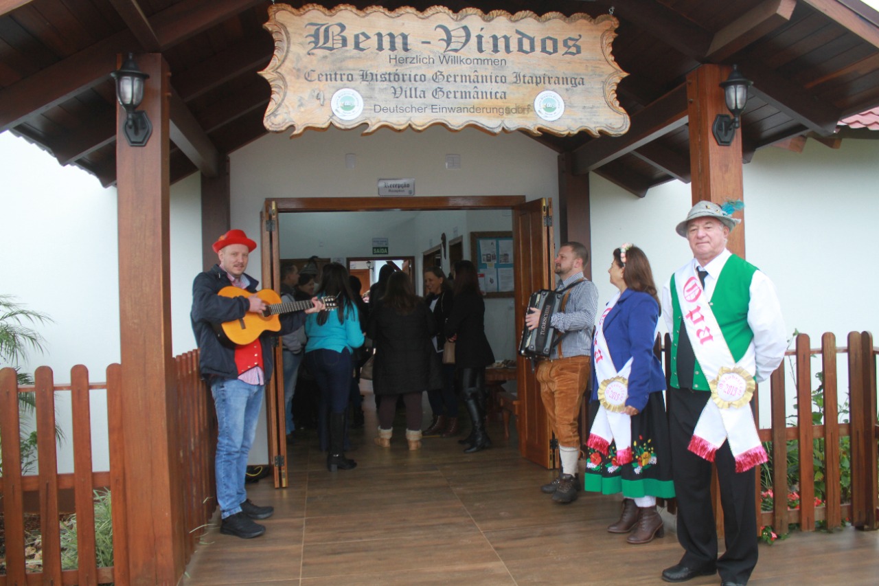 You are currently viewing Itapiranga sedia reuniões dos Colegiado de Turismo e de Educação da Ameosc