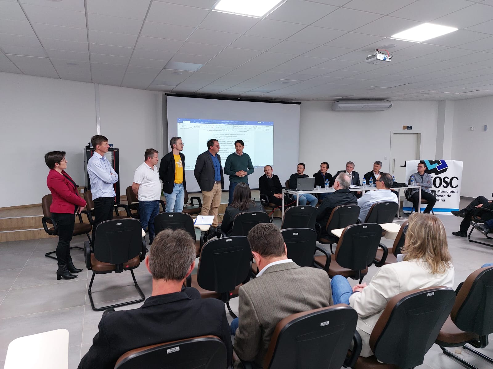 You are currently viewing Assembleia com prefeitos da região é realizada em Tunápolis