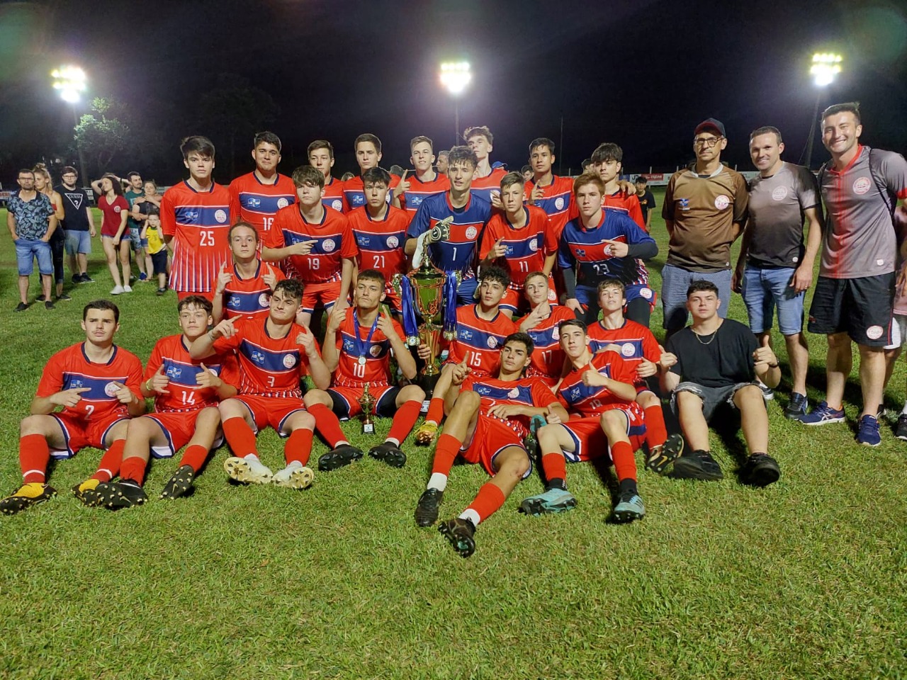 You are currently viewing Guaraciaba é campeã da Copa Ameosc Sub 17