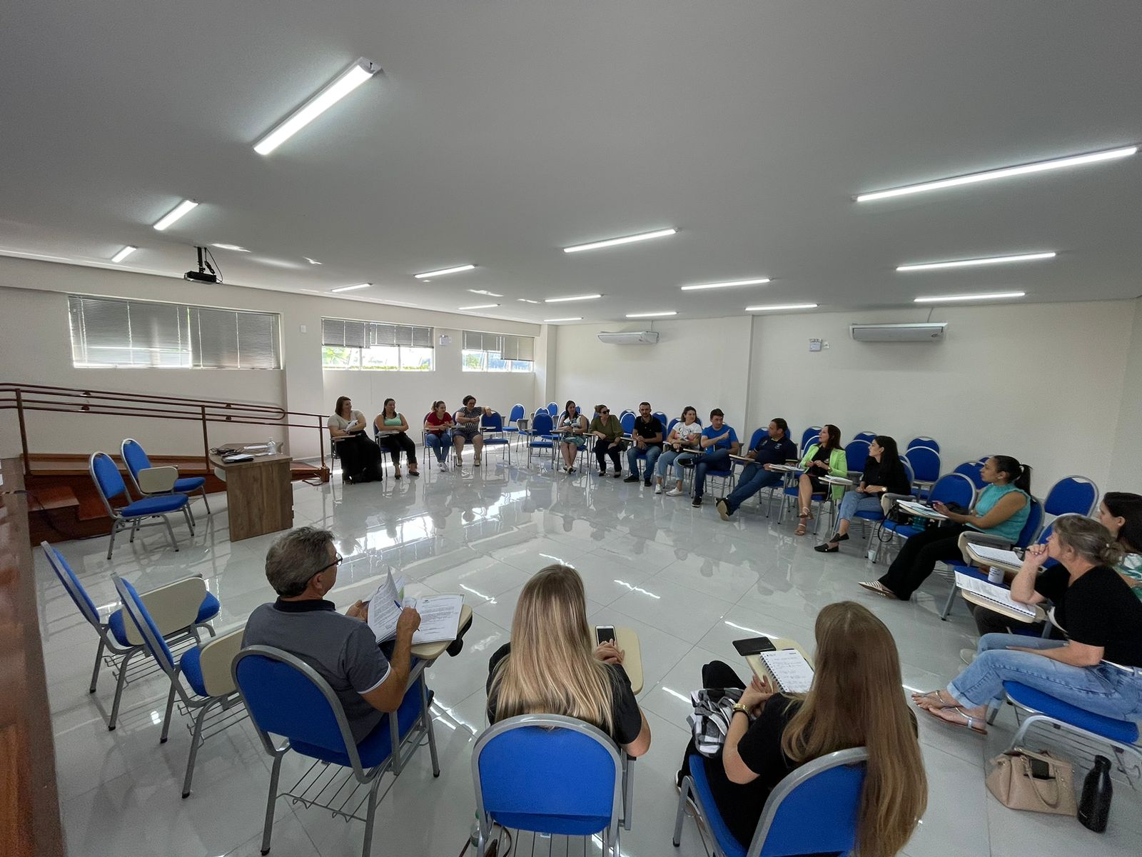 Read more about the article Colegiado de Educação debate pautas regionais