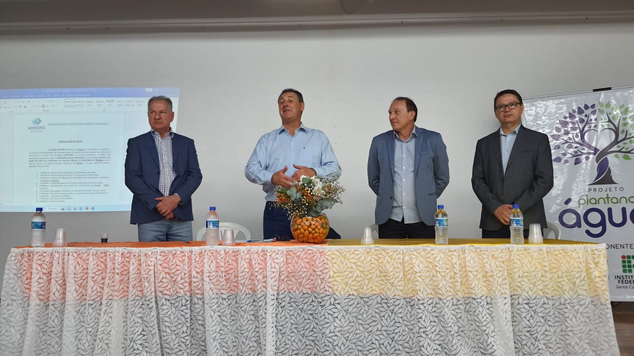 Read more about the article Mondaí sedia reunião dos prefeitos da Ameosc