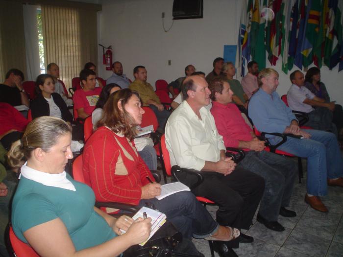 You are currently viewing Movimento Pró Instalação da UFFS e representantes do IFET apresentam metas e informações sobre andamento das obras