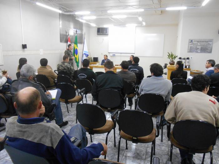 You are currently viewing Colegiado dos Secretários Municipais da Agricultura reuniram-se na Ameosc dia 23 de maio