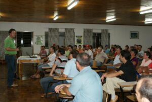 Read more about the article Administração reúne produtores do programa de pontuação e projeta 2ª Expo São João