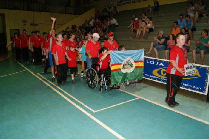 You are currently viewing São João do Oeste promove 1ª Olimpíada Regional das APAEs