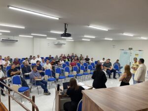 Read more about the article Prefeitos da Ameosc discutem arrecadação, reforma tributária e desenvolvimento regional