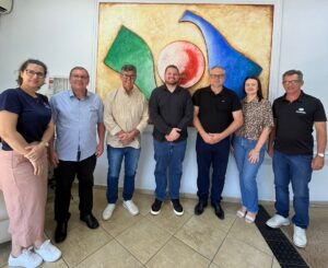 Read more about the article Diretoria da AMEOSC realiza visitas institucionais às associações AMERIOS e AMOSC